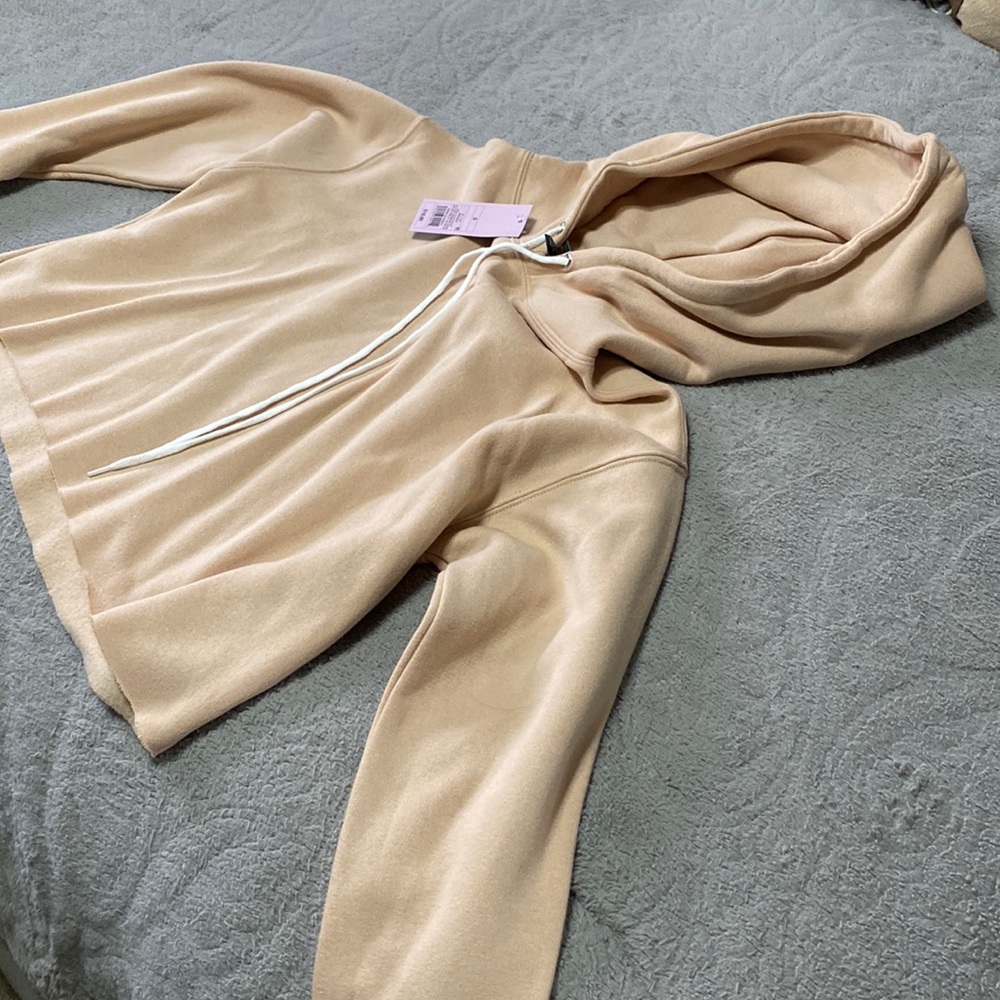 Brand new cropped hoodie